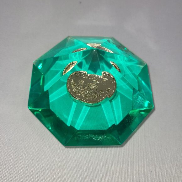 Royal Mint 3.25" Diamond Gem Paper Weight 1 Pound 1992 British Coin - Picture 1 of 3